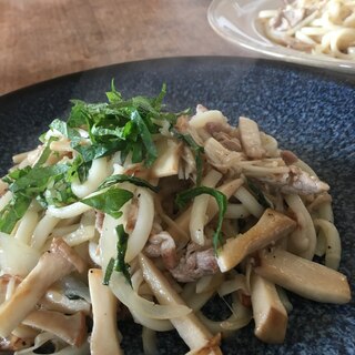 キノコの塩焼きうどん